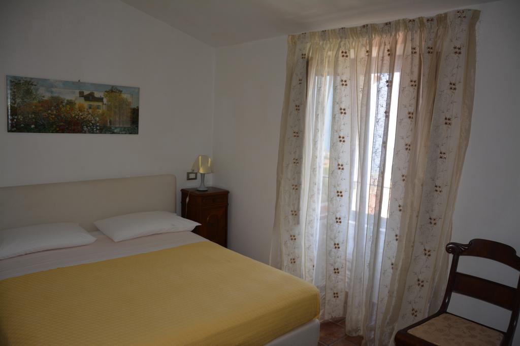 B&B La Casa Rossa Paola Room photo